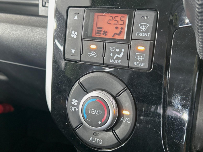 2014 Daihatsu Tanto DBA-LA600S (UW-69f95e7005dbe)[28]