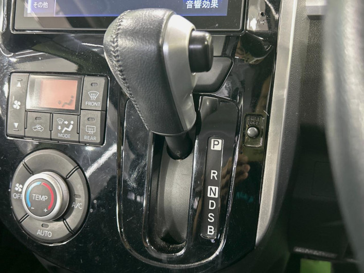 2014 Daihatsu Tanto DBA-LA600S (UW-69f95e7005dbe)[29]
