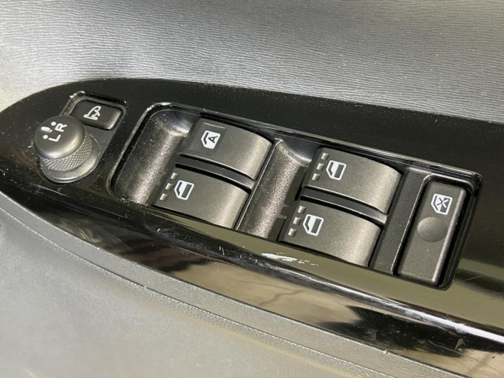 2014 Daihatsu Tanto DBA-LA600S (UW-69f95e7005dbe)[21]