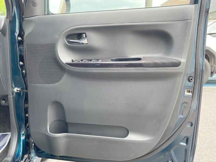 2019 Daihatsu Tanto DBA-LA600S (UW-69f95e744edb0)[17]