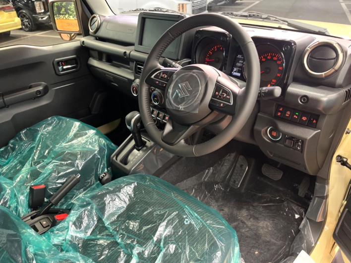 2026 Suzuki Jimny Nomad 3BA-JC74W (UW-69f95e883c6ae)[4]