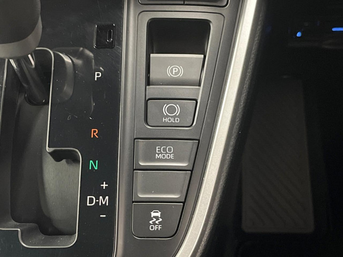 2022 Toyota Voxy 6BA-MZRA90W (UW-69f95eaee13e6)[18]