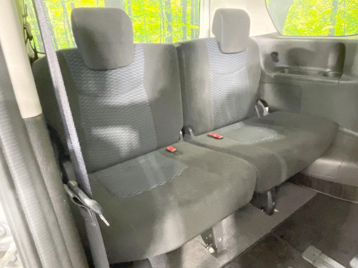 2016 Nissan Serena DBA-NC26 (UW-69f95eb187938)[26]