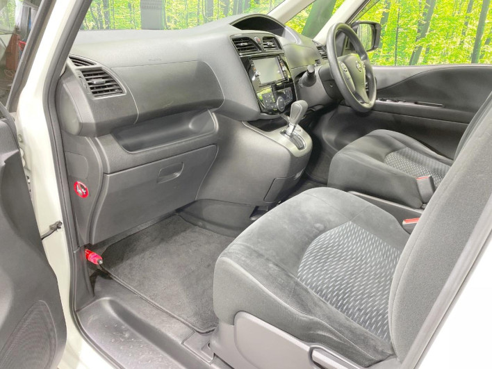 2016 Nissan Serena DBA-NC26 (UW-69f95eb187938)[22]