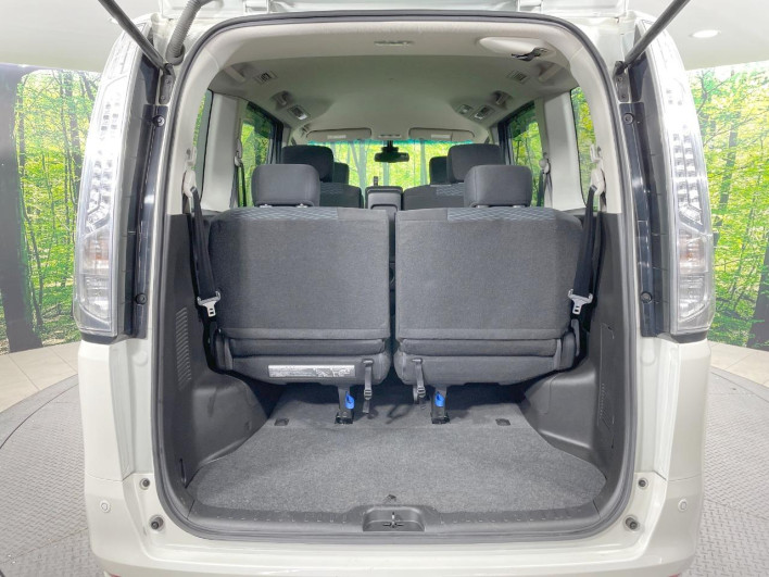 2016 Nissan Serena DBA-NC26 (UW-69f95eb187938)[7]