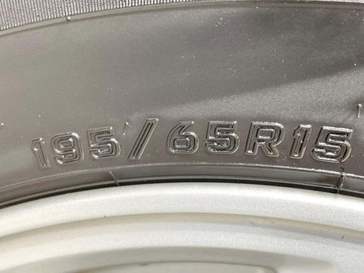 2016 Nissan Serena DBA-NC26 (UW-69f95eb187938)[17]