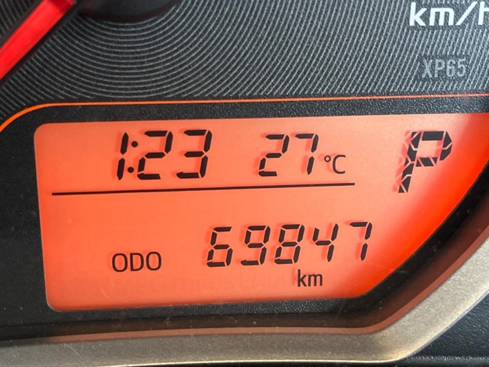 2013 Toyota Vitz DBA-NCP131 (UW-69f95eb1bfd2c)[2]