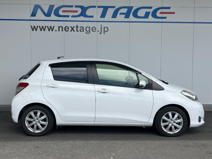 2013 Toyota Vitz DBA-NCP131 (UW-69f95eb1bfd2c)[12]