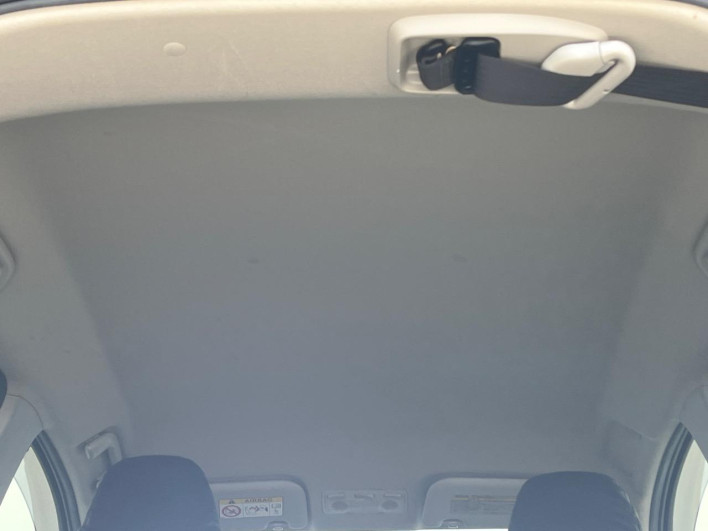 2013 Toyota Vitz DBA-NCP131 (UW-69f95eb1bfd2c)[19]