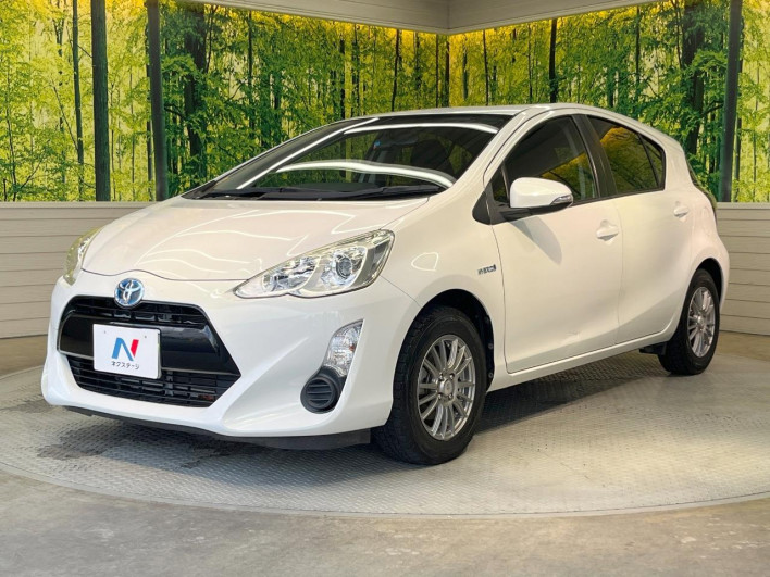 2015 Toyota Aqua DAA-NHP10 (UW-69f95eb4b9081)[17]