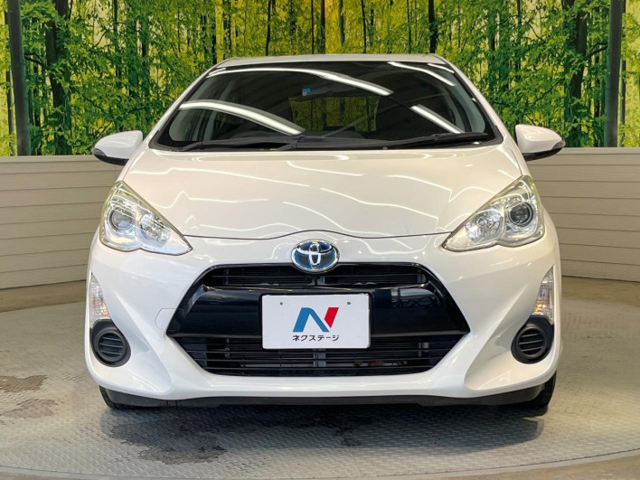 2015 Toyota Aqua DAA-NHP10 (UW-69f95eb4b9081)[18]