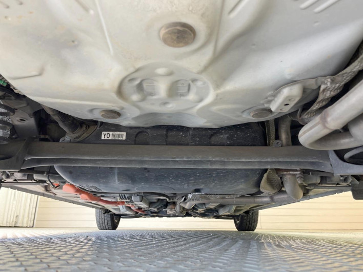 2015 Toyota Aqua DAA-NHP10 (UW-69f95eb4b9081)[15]