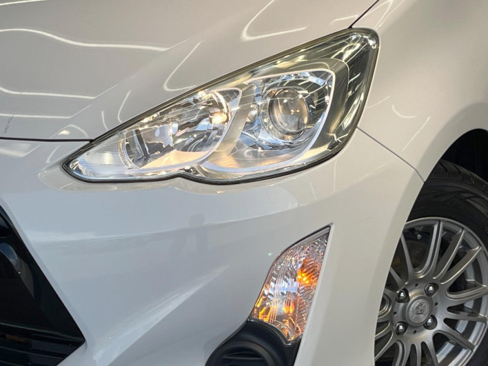 2015 Toyota Aqua DAA-NHP10 (UW-69f95eb4b9081)[6]