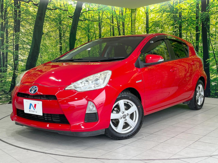 2013 Toyota Aqua DAA-NHP10 (UW-69f95eb70ab84)[0]
