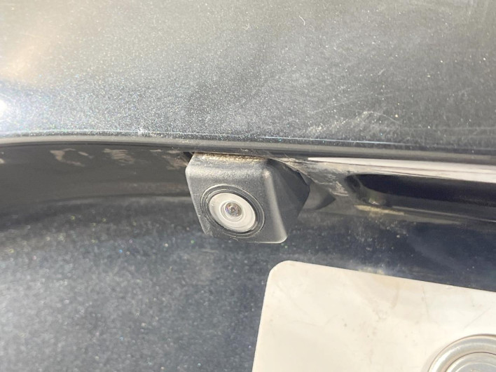 2019 Toyota Vitz DAA-NHP130 (UW-69f95eb8f2e0e)[22]