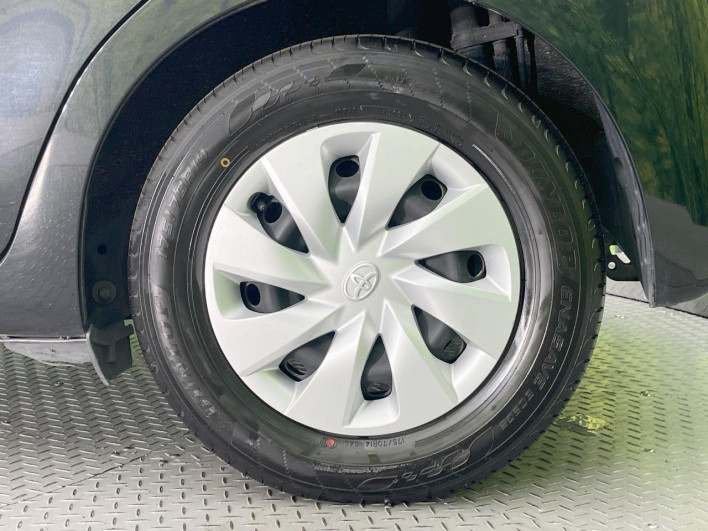 2019 Toyota Vitz DAA-NHP130 (UW-69f95eb8f2e0e)[13]