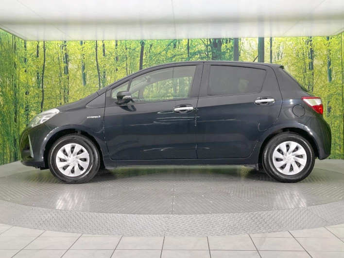 2019 Toyota Vitz DAA-NHP130 (UW-69f95eb8f2e0e)[21]