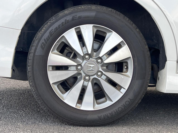 2014 Honda Stepwgn Spada DBA-RK5 (UW-69f95ec320b9f)[15]