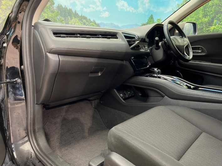2016 Honda VEZEL DAA-RU4 (UW-69f95ec6793dc)[11]