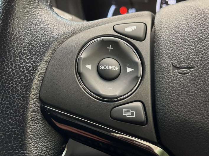 2016 Honda VEZEL DAA-RU4 (UW-69f95ec6793dc)[28]
