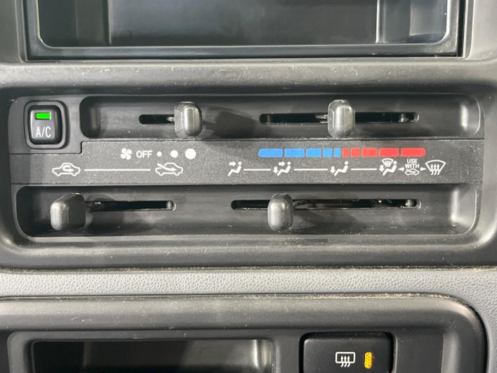 2010 Daihatsu Daihatsu Hijet Cargo EBD-S321V (UW-69f95ec94beb2)[9]