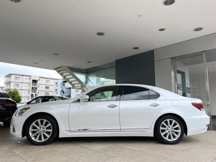 2015 Lexus LS DBA-USF40 (UW-69f95ed6d6f91)[21]