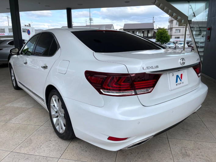 2015 Lexus LS DBA-USF40 (UW-69f95ed6d6f91)[22]