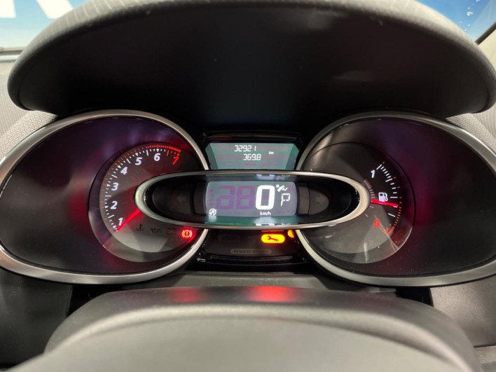 2017 Renault Lutecia ABA-RM5M1 (UW-69f95ed796977)[12]