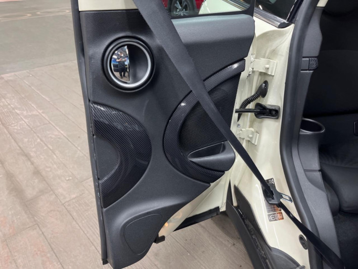 2013 Rover Mini DBA-ZG16 (UW-69f95ede69bf9)[21]