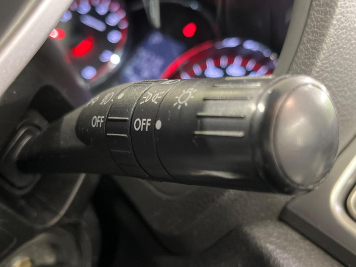2013 Subaru Exiga DBA-YAM (UW-69f95edeafff3)[27]
