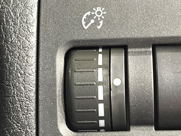 2013 Subaru Exiga DBA-YAM (UW-69f95edeafff3)[13]