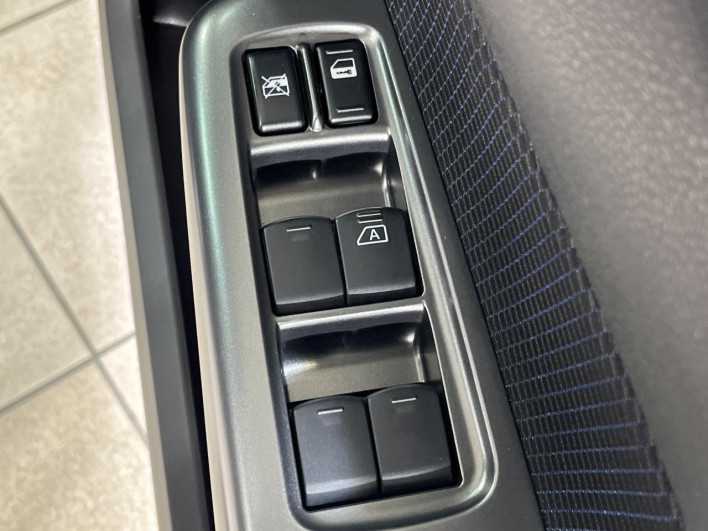 2013 Subaru Exiga DBA-YAM (UW-69f95edeafff3)[10]