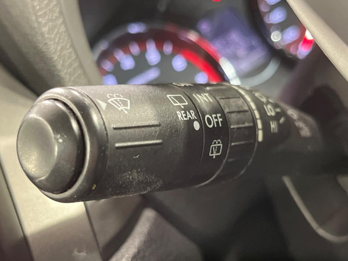 2013 Subaru Exiga DBA-YAM (UW-69f95edeafff3)[26]