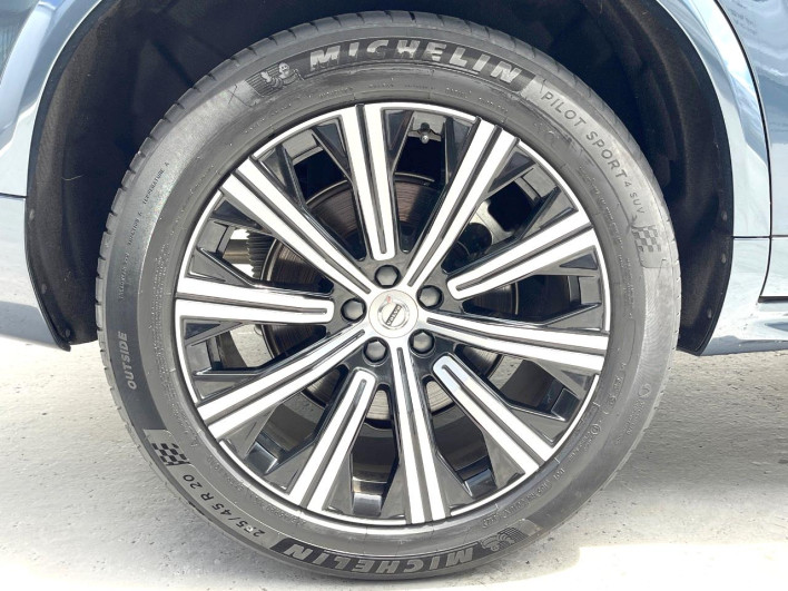 2025 Volvo XC90 5AA-LB420TXCM2 (UW-69f95edfefefe)[15]
