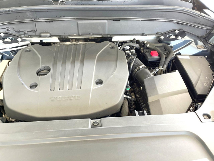 2025 Volvo XC90 5AA-LB420TXCM2 (UW-69f95edfefefe)[4]