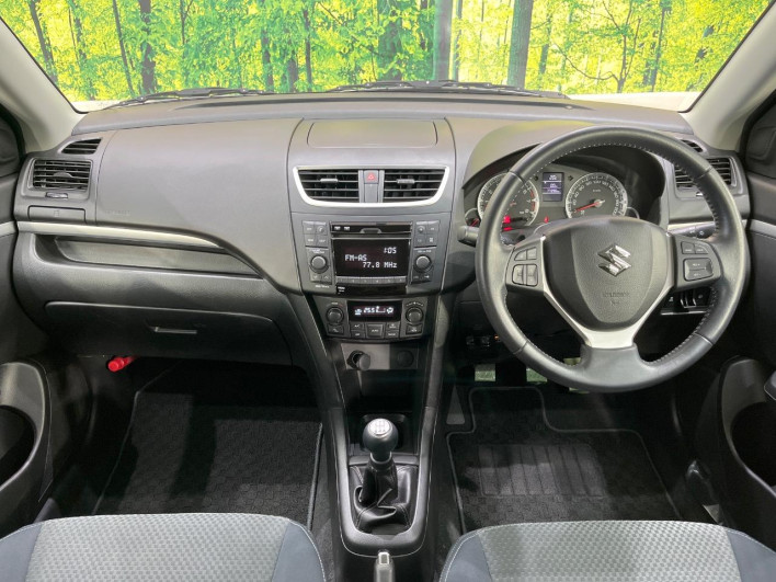 2013 Suzuki Swift DBA-ZC72S (UW-69f95ee37876d)[20]