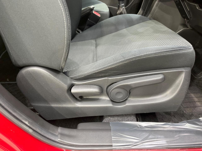 2013 Suzuki Swift DBA-ZC72S (UW-69f95ee37876d)[7]