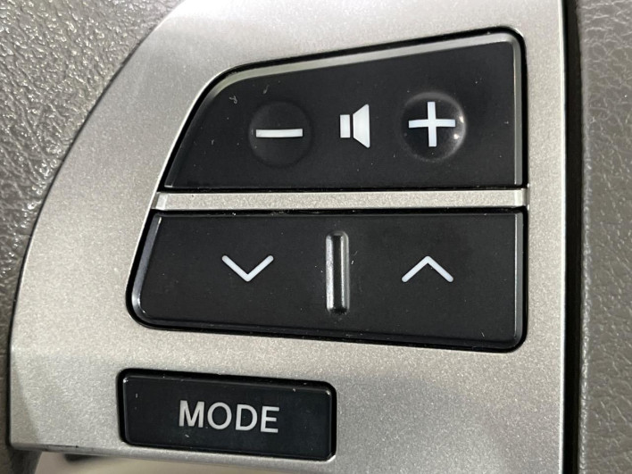 2013 Toyota Noah DBA-ZRR75G (UW-69f95ee5e406d)[18]