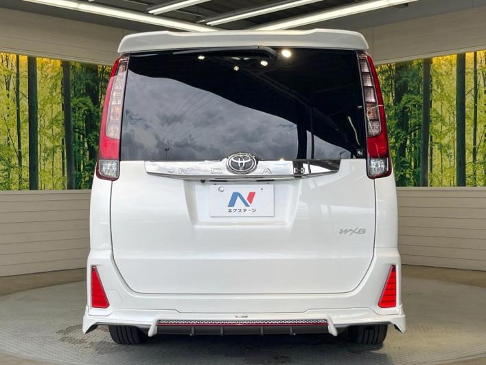 2017 Toyota Noah DBA-ZRR80W (UW-69f95ee737b8b)[24]