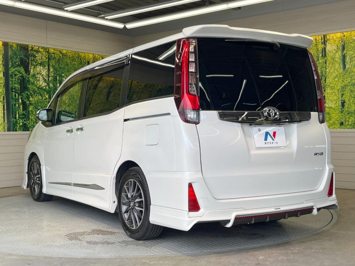 2017 Toyota Noah DBA-ZRR80W (UW-69f95ee737b8b)[25]