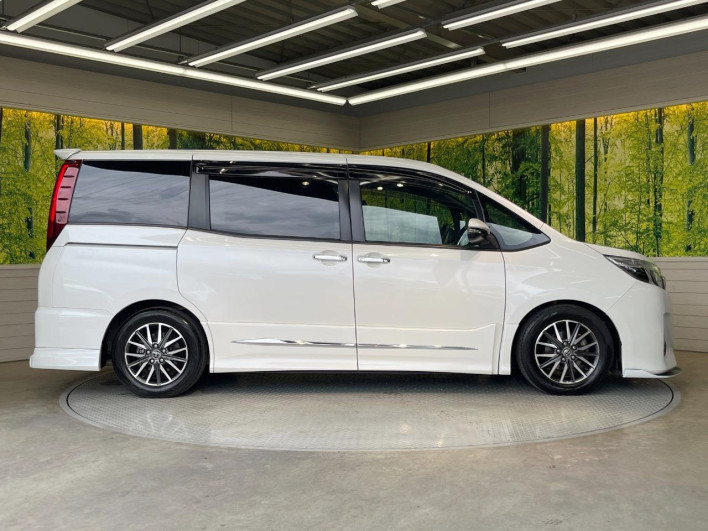 2017 Toyota Noah DBA-ZRR80W (UW-69f95ee737b8b)[22]