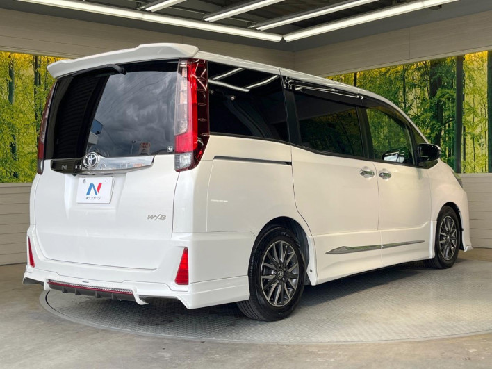 2017 Toyota Noah DBA-ZRR80W (UW-69f95ee737b8b)[23]