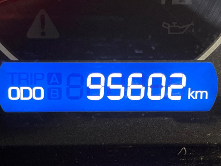 2018 Toyota Noah DBA-ZRR80W (UW-69f95ee92f17b)[2]