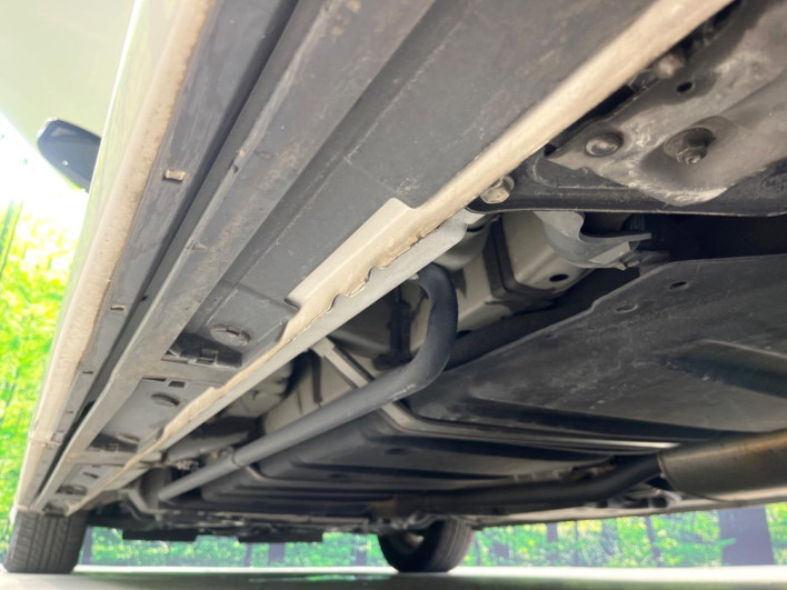 2018 Toyota Noah DBA-ZRR80W (UW-69f95ee92f17b)[18]