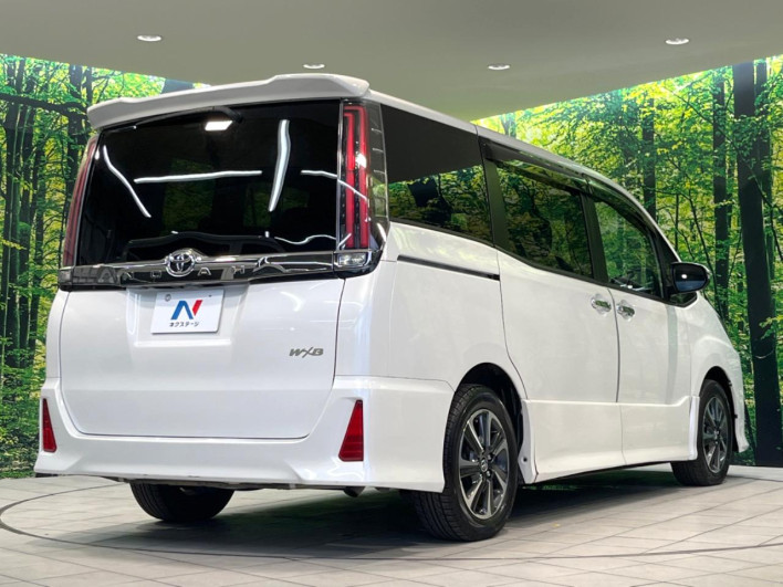 2018 Toyota Noah DBA-ZRR80W (UW-69f95ee92f17b)[10]