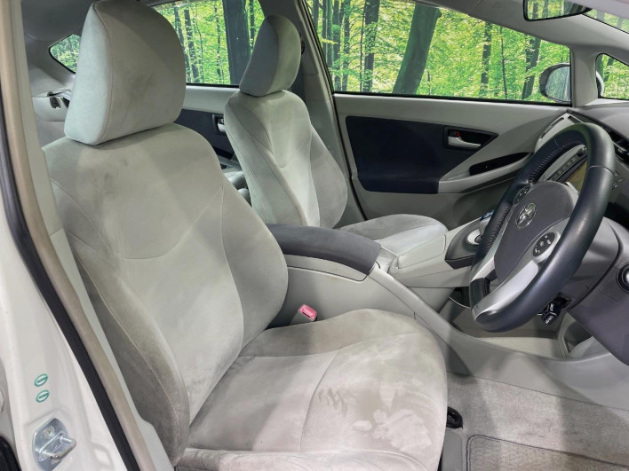 2010 Toyota Prius DAA-ZVW30 (UW-69f95ef163dff)[27]