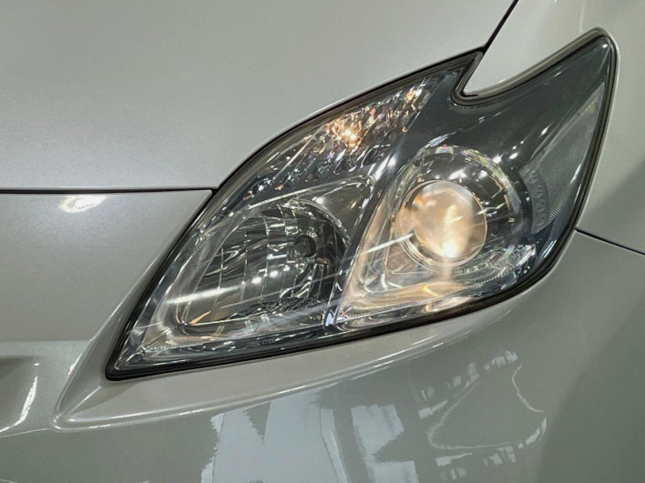 2010 Toyota Prius DAA-ZVW30 (UW-69f95ef163dff)[10]