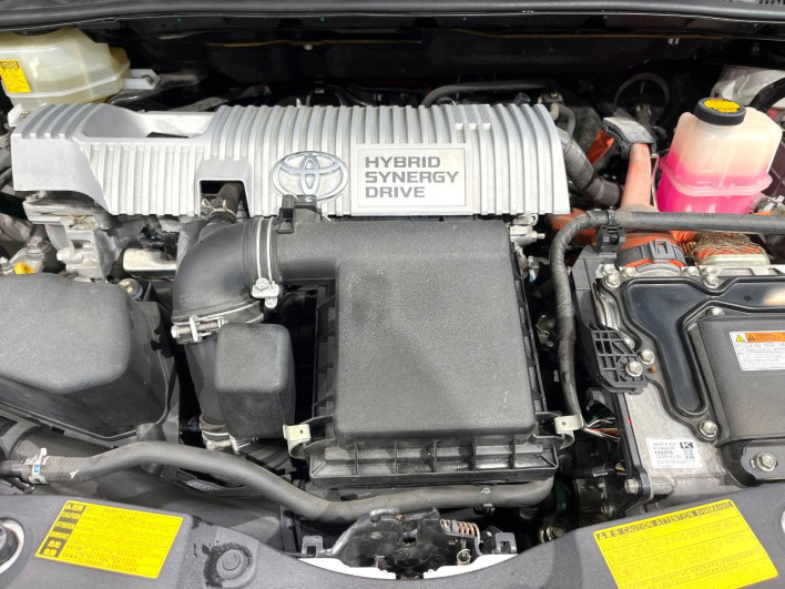 2013 Toyota Prius DAA-ZVW30 (UW-69f95ef271a4e)[21]