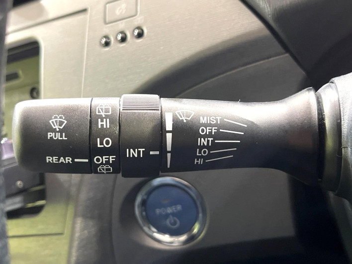 2013 Toyota Prius DAA-ZVW30 (UW-69f95ef271a4e)[15]