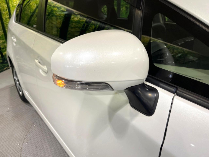 2013 Toyota Prius DAA-ZVW30 (UW-69f95ef271a4e)[20]